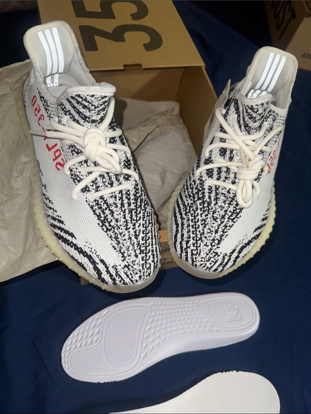 adidas Yeezy Boost 350 V2 Zebra I Men’s I Style CP9654 I Size 9